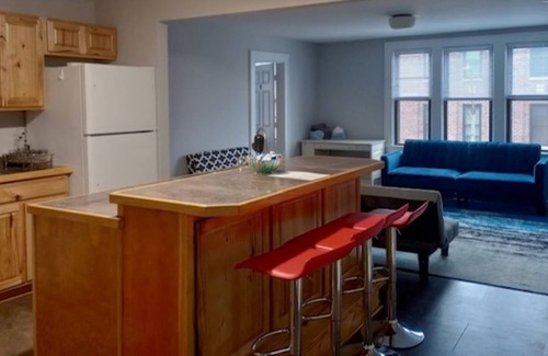 Athens Apartment | Stylish & Spacious Apartment close to Ohio University and Uptown Athens
