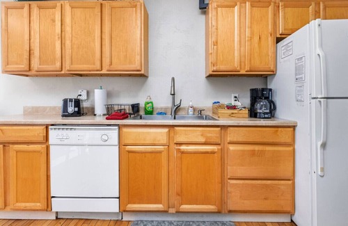 Appleton House | Stylish, Spacious Home: Walk Downtown, Fenced Yard on Washington St.