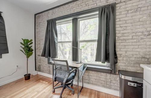 Lower East Side Apartment | Stylish Studio McKinley Beach - Brady St Lowr East