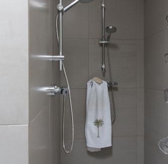 Heemstede Apartment | Stylish * Sunny * Cosy House