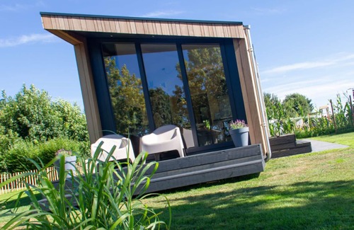 Koudum Ski Chalet | Stylish Tiny House for 2 people