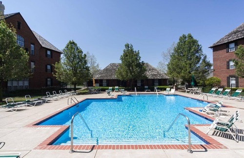 Dublin House | Stylish Townhome w/Gym, Washer/Dryer, Parking, Pet-Friendly!