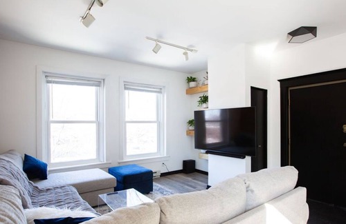 Lowry Hill East Condo | Stylish Two-Bedroom Near Restaurants & Lakes! (Long Stays)