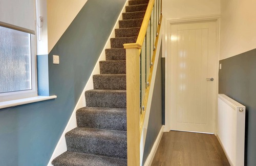 Sheffield House | Stylish, Upmarket 4 Bedroom House, Free Parking, Close to City Centre