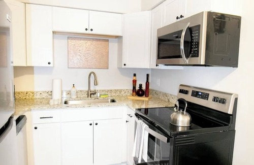 Danville Apartment | Stylish Urban Escape in the Heart of Danville-22