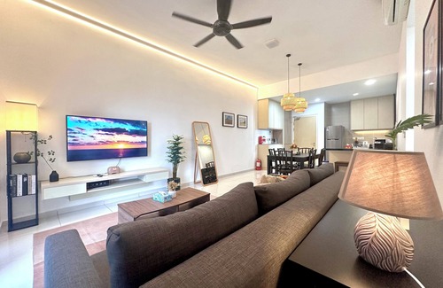 Petaling Jaya Apartment | Stylish Urban Oasis