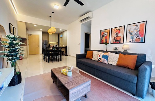 Petaling Jaya Apartment | Stylish Urban Oasis