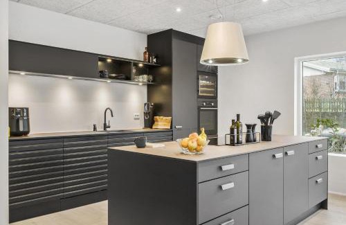 Vejle Villa | Stylish villa in Vejle near Legoland -4 bedroom Incl Towels and bed linens