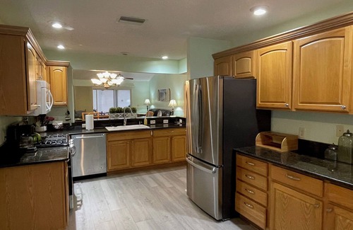 Winifred House | Stylish Winifred Home w/Lanai, Patio, & Golf Cart Near Lake Sumter Landing