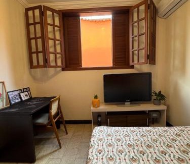 Santa Monica House | Suíte privativa próximo a Pampulha