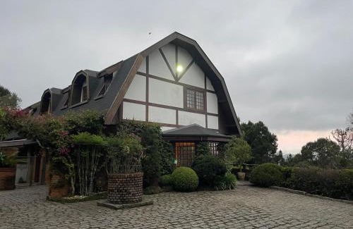 Campos do Jordao Bed & Breakfast | Suítes Panorama