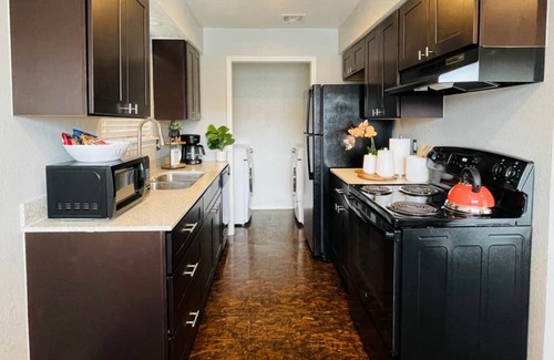 Norman Apartment | [SU 922-3] Campus-close 2 bedroom luxury