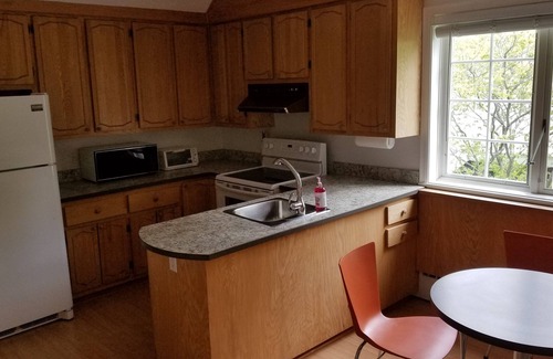 Montcalm Condo | Superb condo very spacious downtown