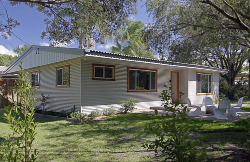 Byron Bay House | Su Casa - pet-friendly cottage in central Byron