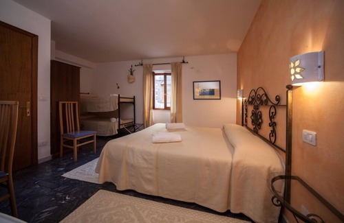 Villanova Monteleone Bed & Breakfast | Su Ghindalu