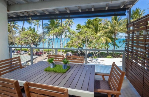 Palm Cove Apartment | Sublime Palm Cove 2BR Beachfront Apt - Lagoon Pool
