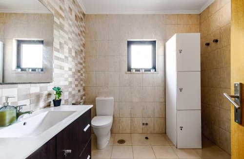 Alfarim Villa | Sublime Sun and Van, By Meco Stays