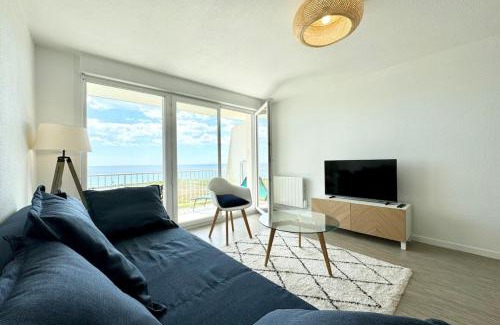 Guidel Apartment | Sublime T2 refait à neuf - Vue mer 180 - Piscine