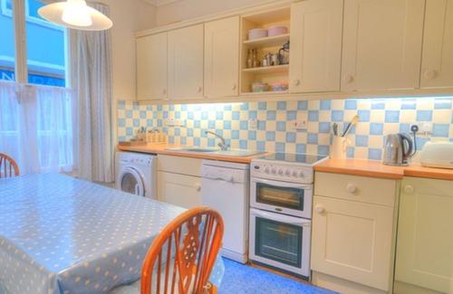 Fowey House | Substantial 4 bed townhouse with stunning estuary and sea views