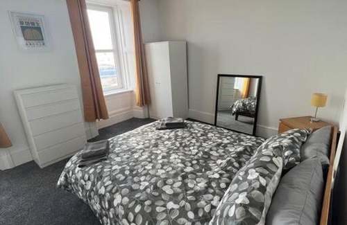 Peterhead Apartment | Substantial 5 Bed Townhouse