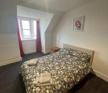 Peterhead Apartment | Substantial 5 Bed Townhouse