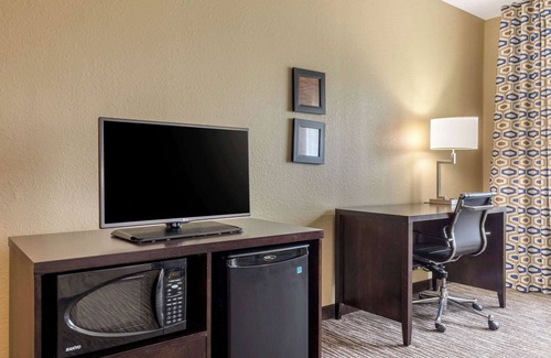 Arlington Heights Hotel | Suburban Studios Arlington Heights – Elk Grove