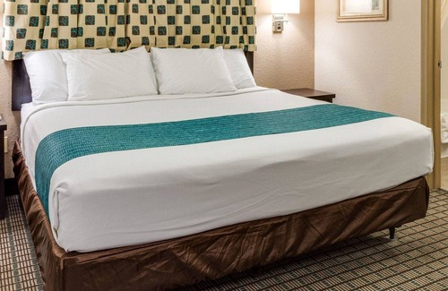 Westwego Hotel | Suburban Studios Avondale