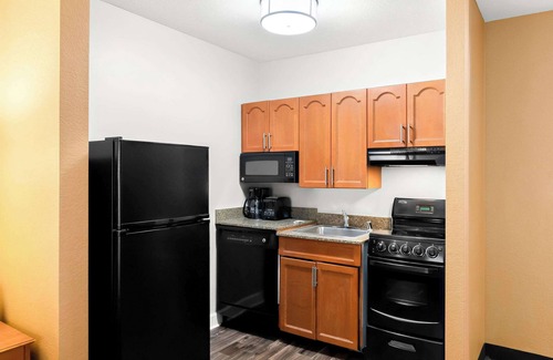 Southeast Hotel | Suburban Studios Denver Tech Center