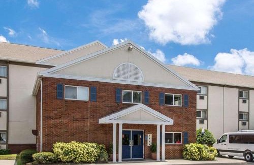 Melbourne Hotel | Suburban Studios Melbourne Airport
