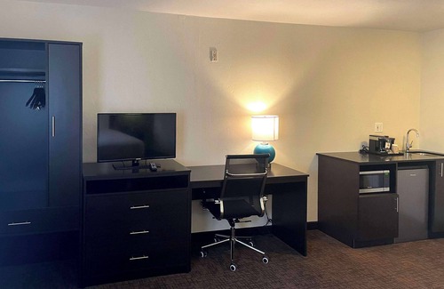 Melbourne Hotel | Suburban Studios Melbourne Airport