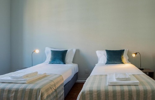 Sao Joao de Deus House | Succeed Campo Pequeno Guest House