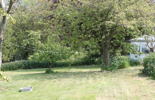 Martlesham Heath Cottage | Suffolk country cottage. `Snug, modest not deluxe.