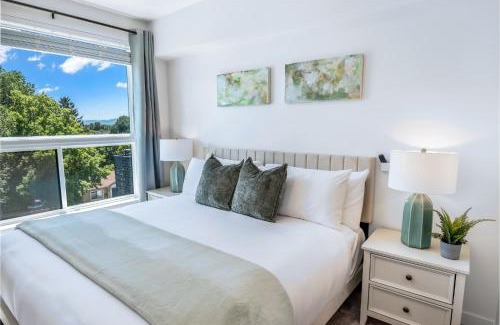 Sugar House Apartment | Sugarhouse! Mountain View 3BR, 2BA Gym, Parking