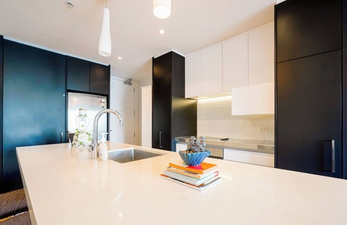 Auckland Central Business District Apartment | SugarTree Two Bedrooms Apartment