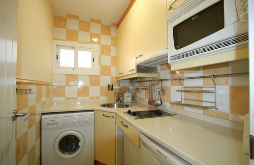 Sant Feliu de Guixols Apartment | Suitable with parking, swimming pool, views and private access to the sea.