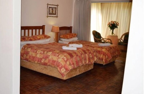Kempton Park Bed & Breakfast | Suite 1-Doves Nest Guest House-Bed and Breakfast