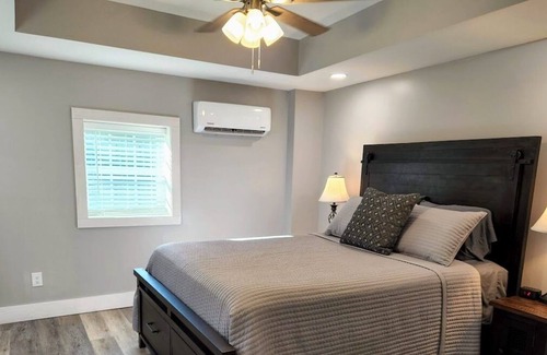 Rawl Apartment | Suite 1 @ Ridge Runners ~ 1 mile to Hatfield McCoy Trail Head #10