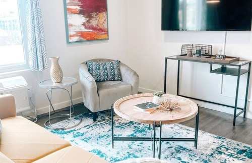 Midtown Apartment | Suite #11 Modern One Bedroom in Midtown, OKC!