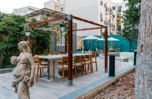 St. Julian's House | Suite 2 at Palazzo Seraphim Boutique living in St Julians