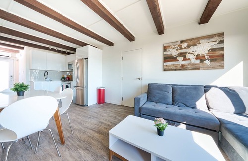 Wainfleet Cottage | Suite 202: Beautiful 3-Bedroom Beachfront Townhouse