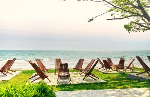 Wainfleet Cottage | Suite 205: Beautiful 3-Bedroom Beachfront Townhouse
