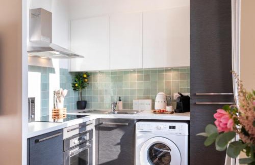Cannes City Centre Apartment | Suite 35m2 - Carré d'Or - Hypercentre Cannes