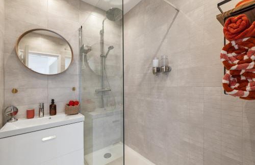 Cannes City Centre Apartment | Suite 35m2 - Carré d'Or - Hypercentre Cannes