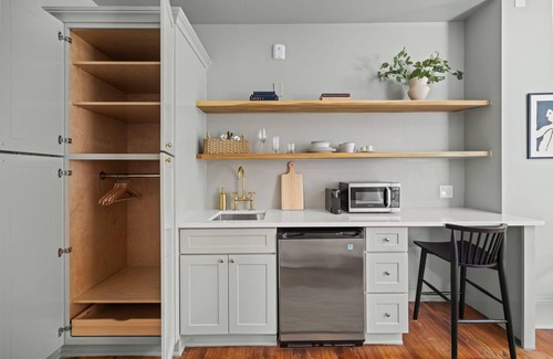 Dupont Circle Apartment | Suite 3B at Maison Dupont, a Dupont Circle Inn