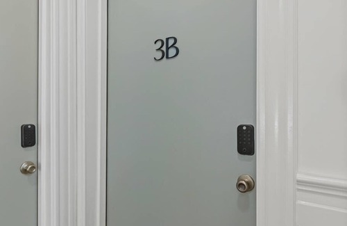 Dupont Circle Apartment | Suite 3B at Maison Dupont, a Dupont Circle Inn