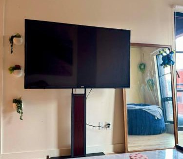 Cite Multimedia Apartment | Suite Chic Vue Vieux-Port