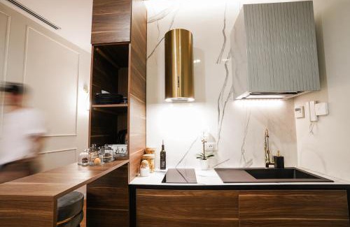 Rome City Centre Apartment | Suite del Grillo - Fori Imperiali - Il Nido d'Amore