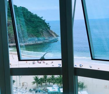 Leme House | suite deluxe vista mar Copacabana - entrada independente