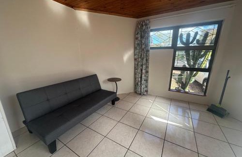 Parow North Apartment | Suite Dreams Adorable One Bedroom Apartment