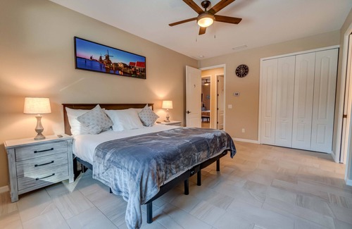 Englewood Bed & Breakfast | Suite Dreams Guesthouse aka Care Takeover Home